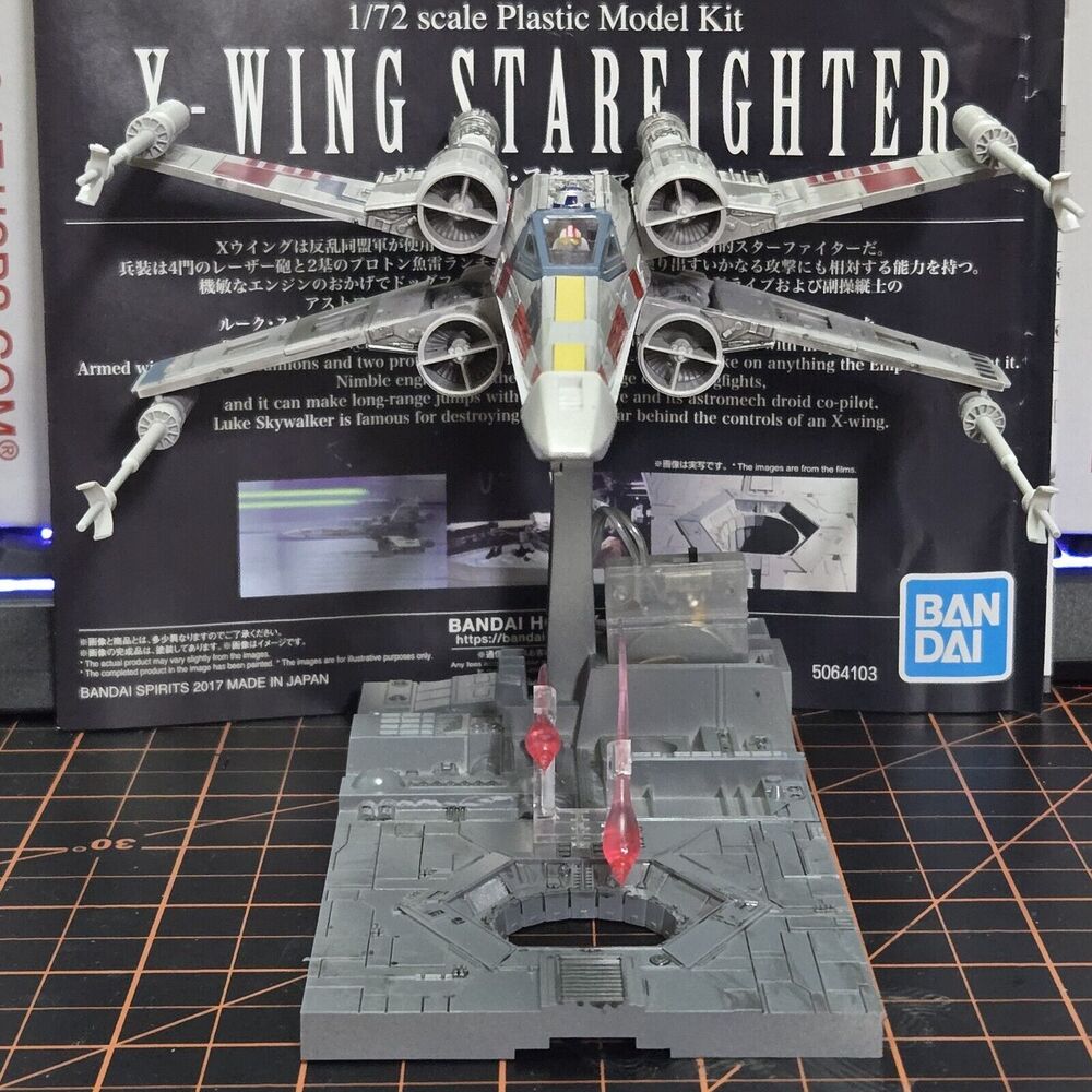 X-Wing Starfighter 1/72 Star Wars Model Bandai With Leds, Completed
